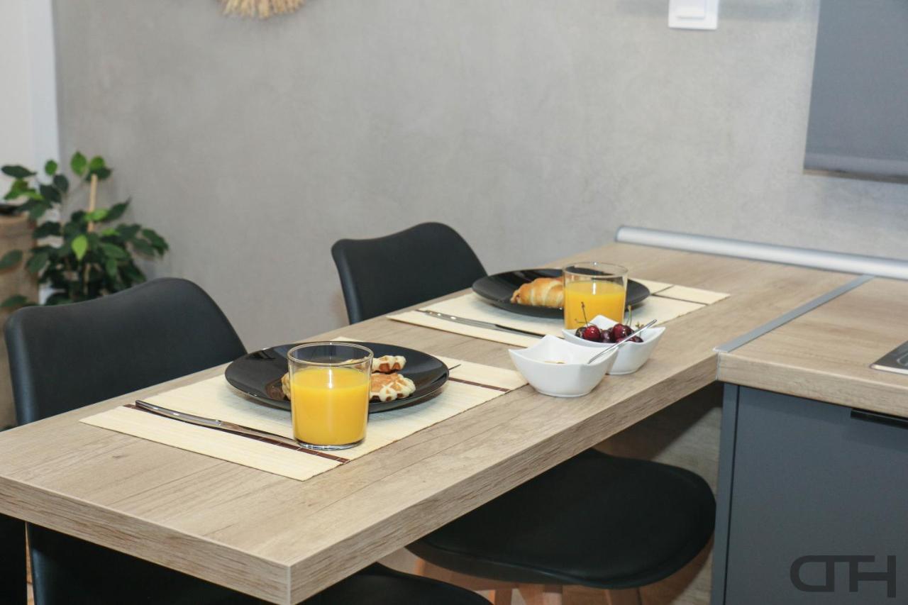 New Deluxe Studio 3 Downtown Thessaloniki - Fully Equiped Buitenkant foto